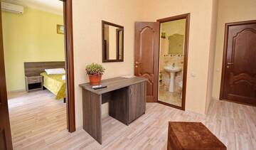 Семейный номер в Гостинице Ной